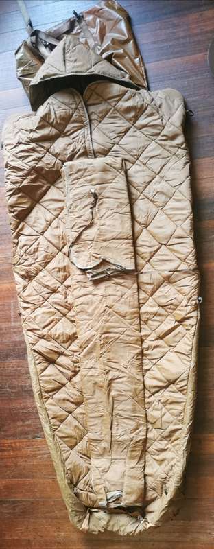 SADF 1977 Campcraft unused sleeping bag with inner and attached cover