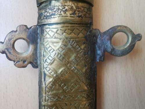 Moroccan koummya dagger in scabbard, with chain