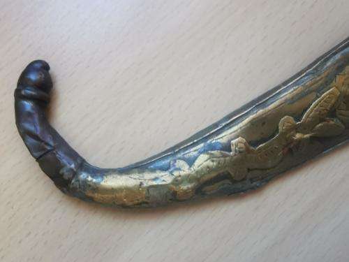 Moroccan koummya dagger in scabbard, with chain