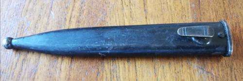 Early R1 FAL Type C bayonet with steel scabbard and Union mark