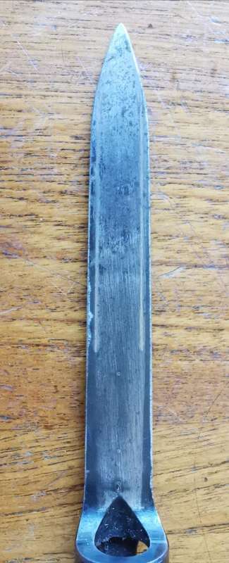 Early R1 FAL Type C bayonet with steel scabbard and Union mark