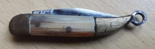 Vintage German-made tiny pocket knife with end ring