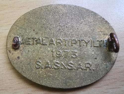 SA Railways 1973 enamelled Steward / Kelner badge - 5034