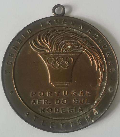 Bronze medal 1962 at International Athletics Championships Portugal, SA and Rhodesia