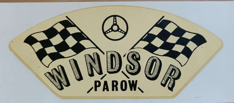 Lot of 4 vintage Windsor Garage Parow decal stickers