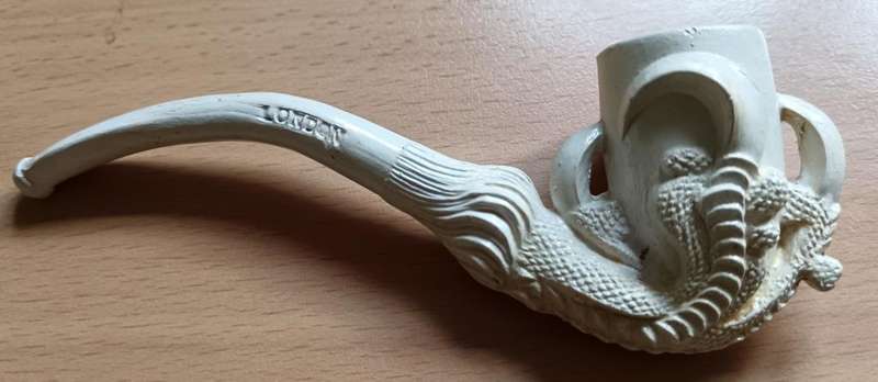 Unused Victorian clay pipe by Charles Crop of London, eagle`s claw