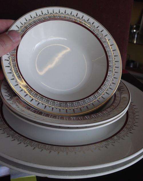 Lot of 3 bowls & 2 plates by Myott, England