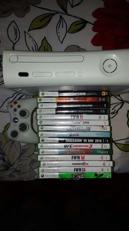 XBOX 360 + 15 GAMES
