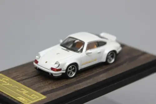 Porsche DLS 911 (964) Singer - White - Wooden Base