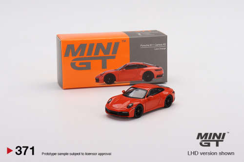 Porsche 911 (992) Carrera 4S - Lava Orange