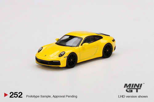 Porsche 911 (992) Carrera 4S - Racing Yellow