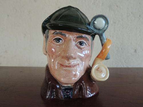 ROYAL DOULTON CHARACTER JUG (11 cm TALL) - THE SLEUTH