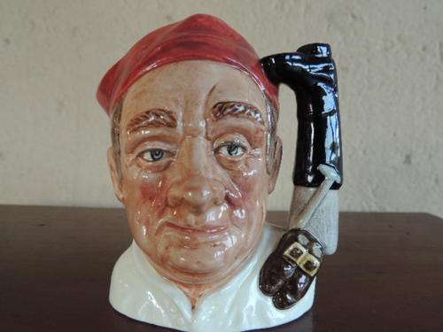 ROYAL DOULTON CHARACTER JUG (10 cm TALL) - BOOTMAKER