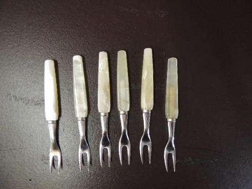 SET OF 6 PICKLE FORKS - BEAUTIFUL HANDLES