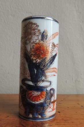 IMARI CYLINDRICAL BRUSH HOLDER