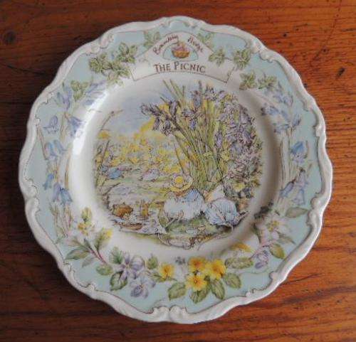ROYAL DOULTON BRAMBLY HEDGE PLATE - " THE PICNIC"