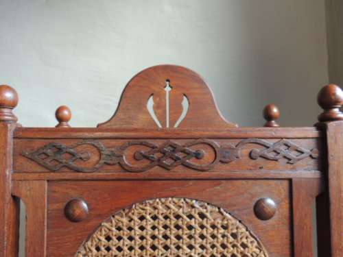 EDWARDIAN OAK UMBRELLA/WALKING STICK STAND WITH RATTAN FRONT