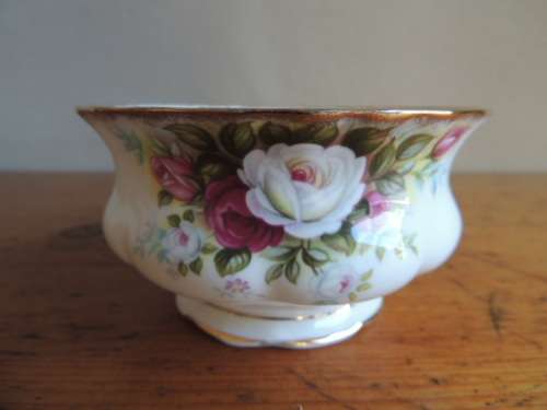 ROYAL ALBERT 40 PIECE TEA SET - "CELEBRATION", FANTASTIC CONDITION.