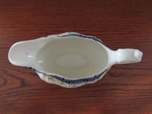 BOOTHS REAL OLD WILLOW GRAVY BOAT