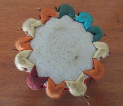 VINTAGE PIN CUSHION