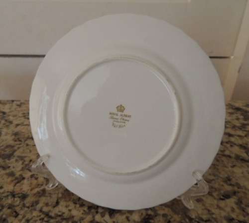 ROYAL ALBERT 21 PIECE TEA SET - "VAL D'OR" - BLACK FRIDAY SPECIAL