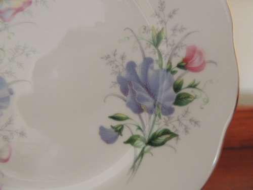 ROYAL ALBERT CAKE PLATE - "SWEET PEA"