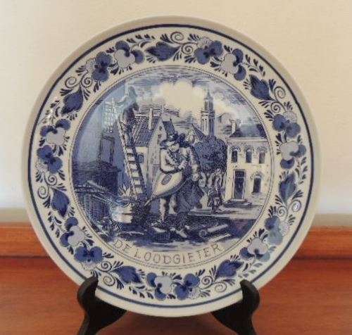 DELFT TRADITIONAL TRADESMAN RACK PLATE - "DE LOODGIETER"
