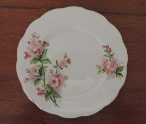 ROYAL ALBERT TRIO - "EVESHAM", Price reduced
