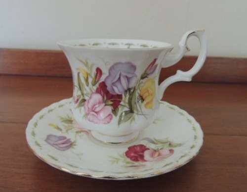 ROYAL ALBERT FLOWER OF THE MONTH COFFEE DUO - "APRIL" SWEET PEA