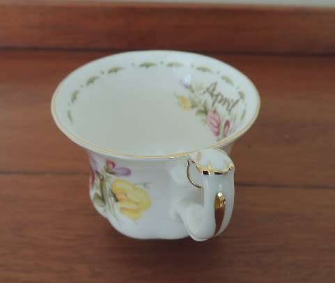 ROYAL ALBERT FLOWER OF THE MONTH COFFEE DUO - "APRIL" SWEET PEA
