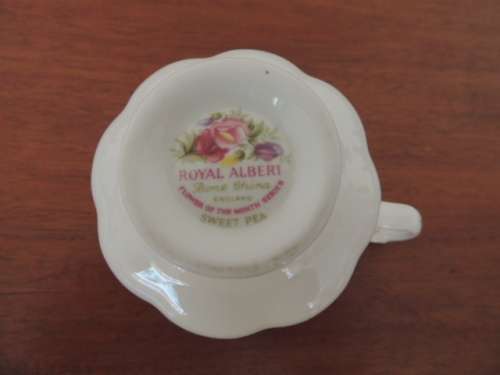 ROYAL ALBERT FLOWER OF THE MONTH COFFEE DUO - "APRIL" SWEET PEA