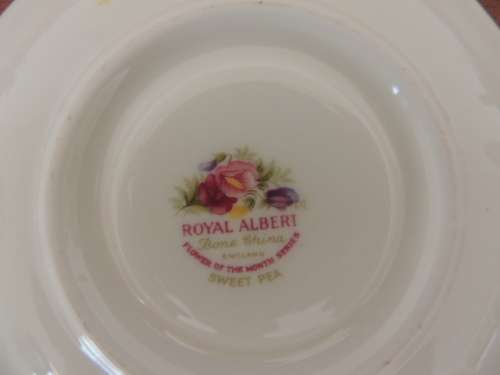 ROYAL ALBERT FLOWER OF THE MONTH COFFEE DUO - "APRIL" SWEET PEA