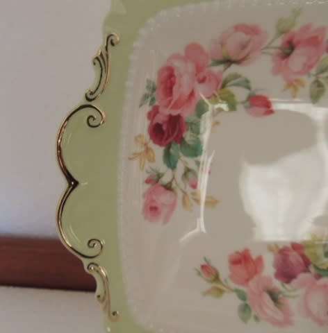 ROYAL ALBERT DISH