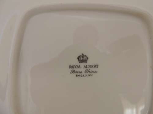 ROYAL ALBERT DISH