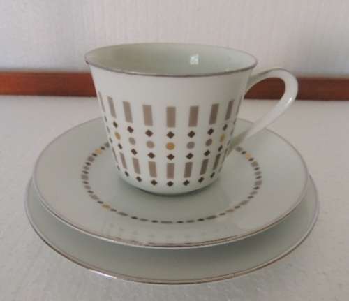 NORITAKE 28 PIECE TEA SET - RETRO "LANCELOT"