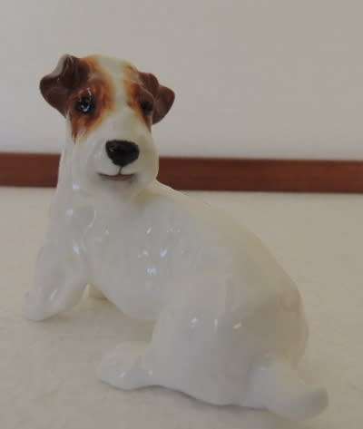 ROYAL DOULTON SEALYHAM SEATED - HN2508