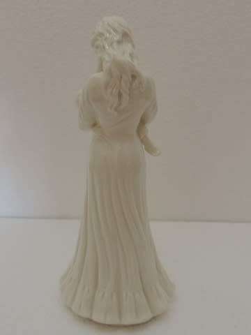 ROYAL WORCESTER FIGURINE - "SWEET DREAMS"