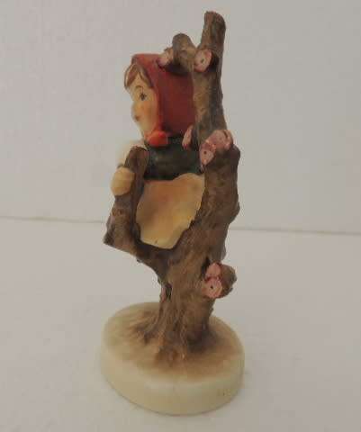 GOEBEL HUMMEL GIRL ON A TREE - 141 3/10