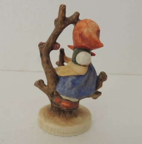 GOEBEL HUMMEL GIRL ON A TREE - 141 3/10