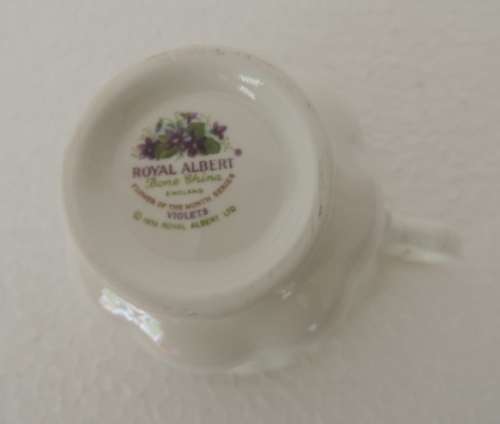 ROYAL ALBERT FLOWER OF THE MONTH TEA DUO - "FEBRUARY - VIOLETS"