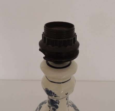 DELFT LAMP WITH SHADE - Working
