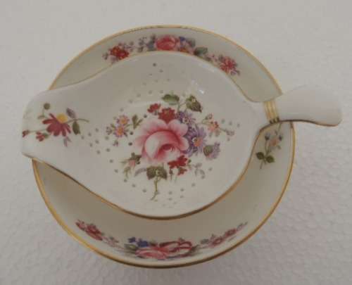 ROYAL CROWN DERBY - "DERBY POSIES" - TEA STRAINER AND TEA BAG HOLDER