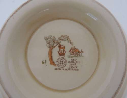 ROYAL DOULTON FOOTED BOWL - "THE KINGS HEAD'