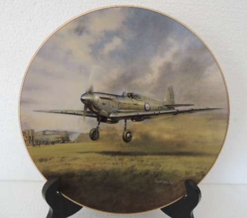 ROYAL DOULTON HEROES OF THE SKY PLATE - "FIRST FLIGHT OF THE SPITFIRE" with COA