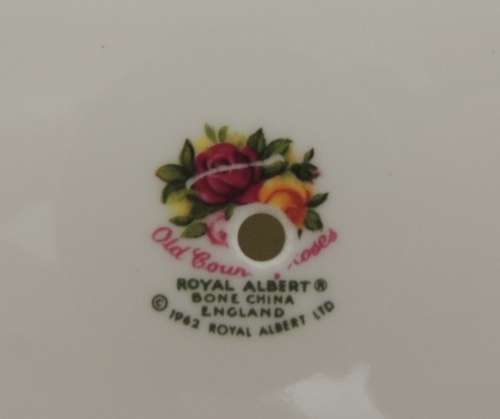 ROYAL ALBERT TWO TIER SERVER - "OLD COUNTRY ROSES"