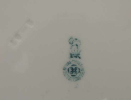 ROYAL DOULTON SOUTER CAT PLATE - RARE