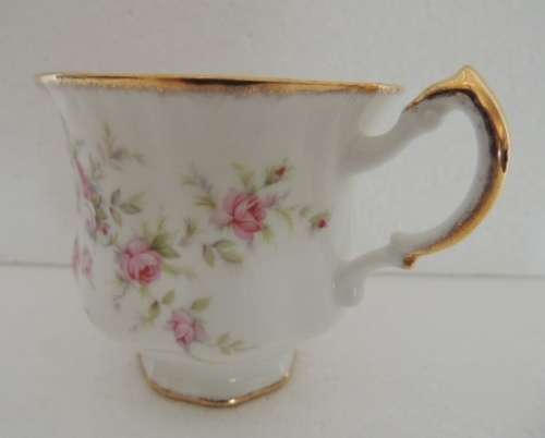 PARAGON TRIO - "VICTORIANA ROSE", last one