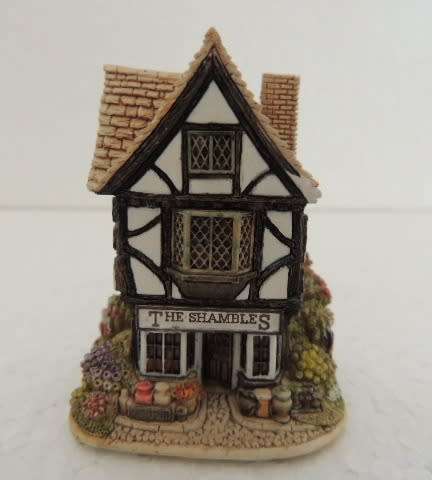 LILLIPUT LANE MINIATURE COTTAGE - "LITTLE SHAMBLES" boxed