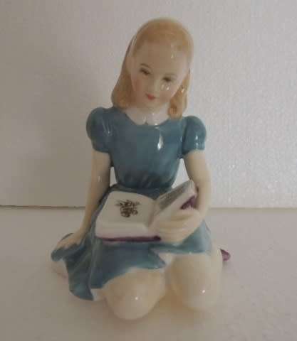 ROYAL DOULTON FIGURINE - ALICE HN 2158