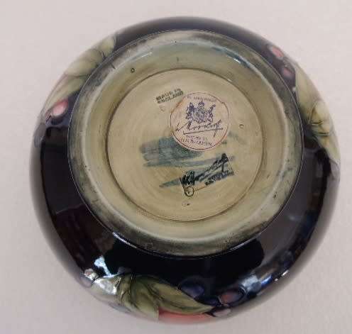MOORCROFT BOWL - "POMEGRANATE", 21 cm